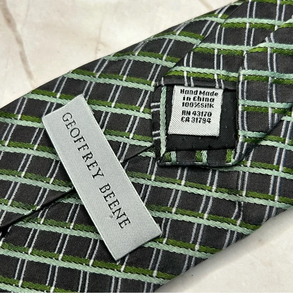 Geoffrey Beene 59” Silk Black and Green Plaid Tie